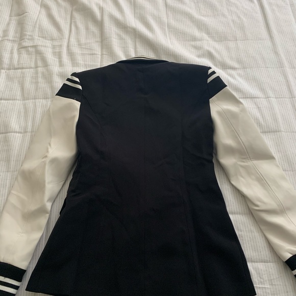 Versity style blazer - Picture 5 of 5